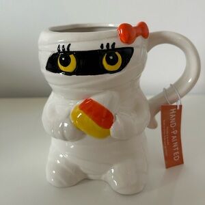 🖤New Halloween Mummy Girl Holding Candy Corn Hand Painted Ceramic Mug🎃